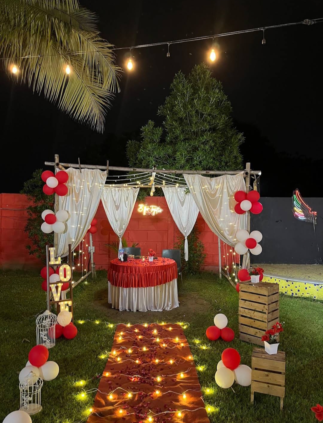 Candlelight Dinner - Book Now